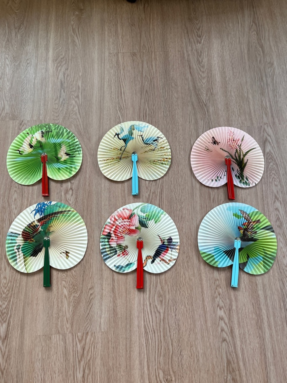 Lot of 6 folding paper fans